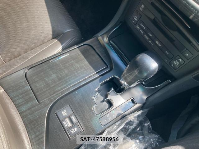 Toyota CROWN 2008-10 8813535-18