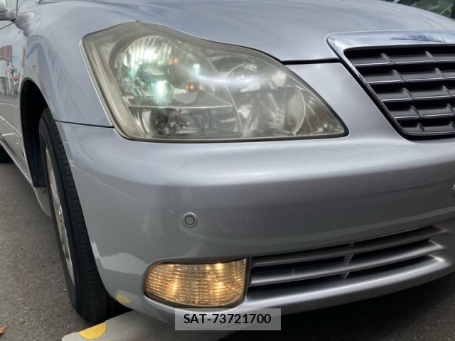 Toyota CROWN 2007-11 8813636-12