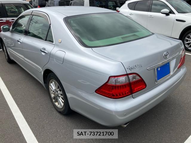 Toyota CROWN 2007-11 8813636-13