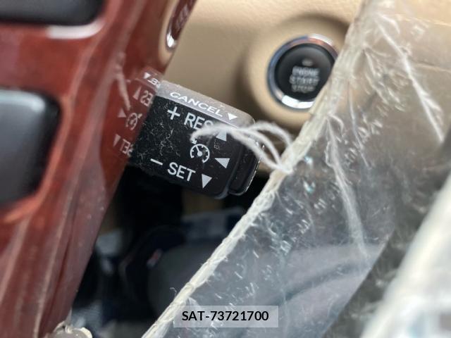 Toyota CROWN 2007-11 8813636-17
