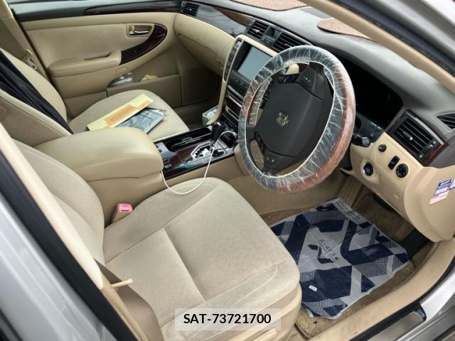 Toyota CROWN 2007-11 8813636-8