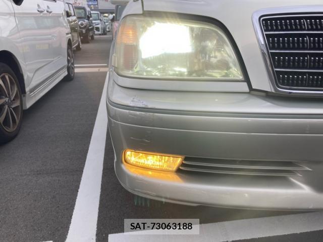 Toyota CROWN 2002-01 8813638-12