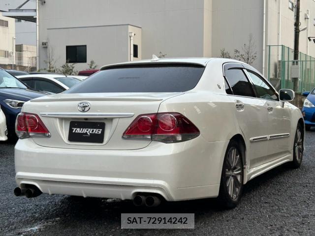 Toyota CROWN 2008-07 8814461-1