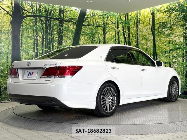 Toyota CROWN 2013-08 8814672-16