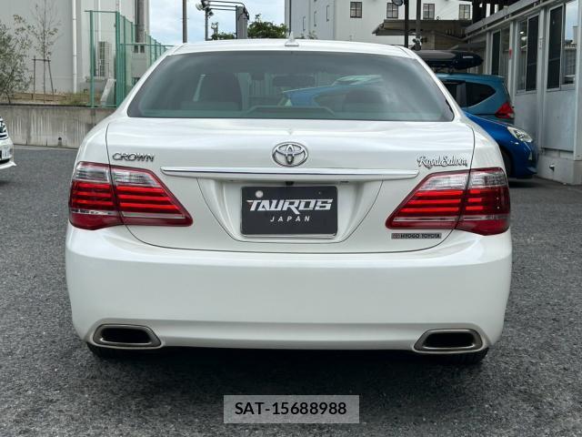 Toyota CROWN 2012-04 8815114-1