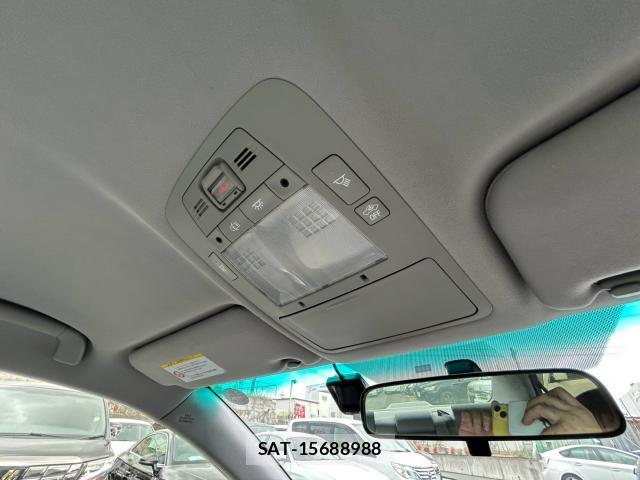 Toyota CROWN 2012-04 8815114-16