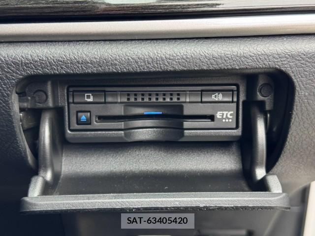 Toyota CROWN 2018-05 8815202-9
