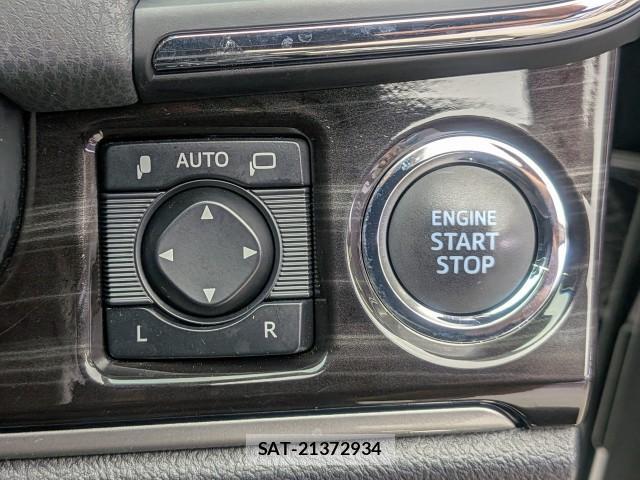Toyota CROWN 2016-03 8815214-13