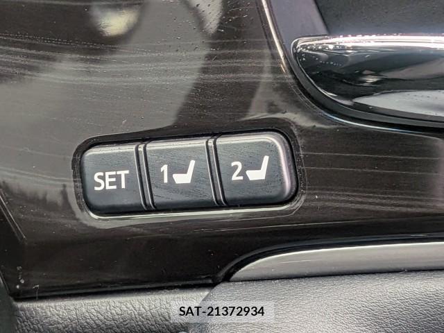 Toyota CROWN 2016-03 8815214-14