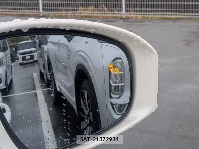 Toyota CROWN 2016-03 8815214-15