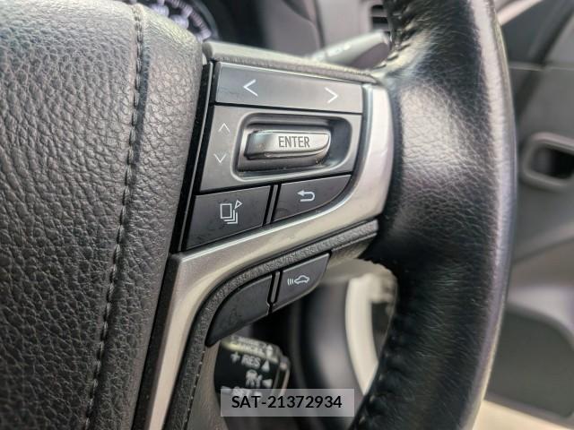 Toyota CROWN 2016-03 8815214-9