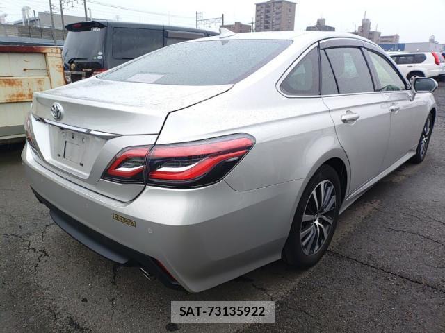 Toyota CROWN 2019-09 8815345-2