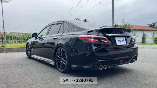 Toyota CROWN 2018-07 8815483-13