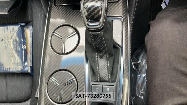 Toyota CROWN 2018-07 8815483-14