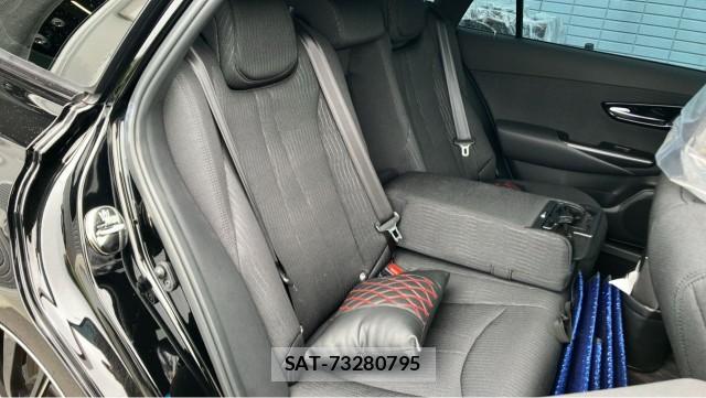 Toyota CROWN 2018-07 8815483-6