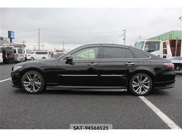 Toyota CROWN 2021-11 8815669-8
