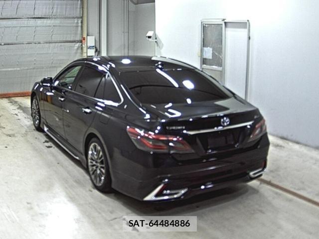 Toyota CROWN 2021-02 8816191-1
