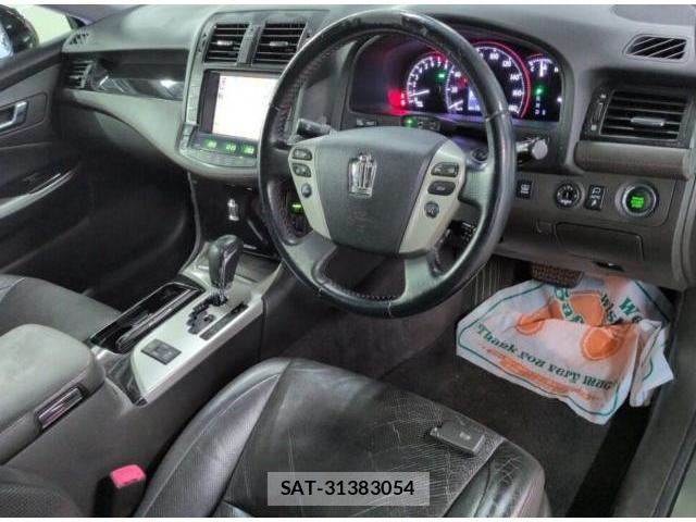 Toyota CROWN 2011-09 8816318-5