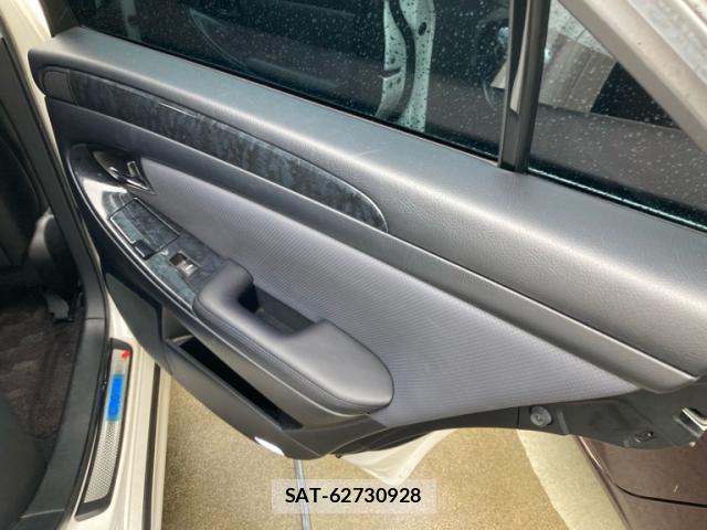 Toyota CROWN 2007-11 8816354-17