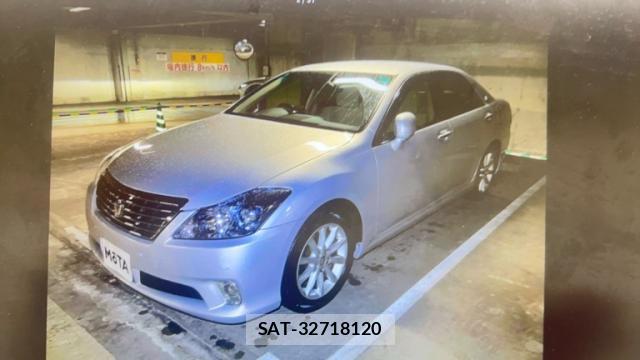 Toyota CROWN 2012-10 8816401-0