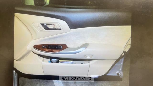 Toyota CROWN 2012-10 8816401-6