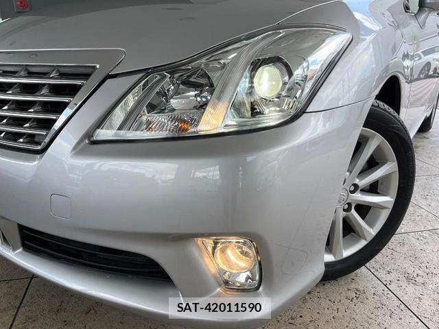 Toyota CROWN 2012-10 8817215-13