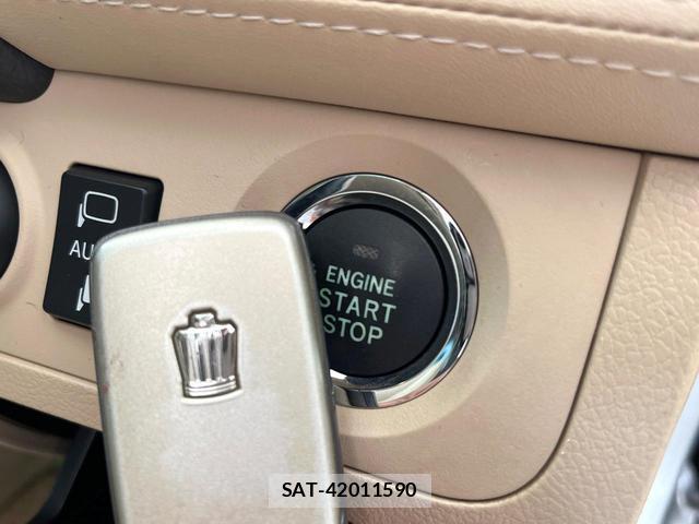 Toyota CROWN 2012-10 8817215-7