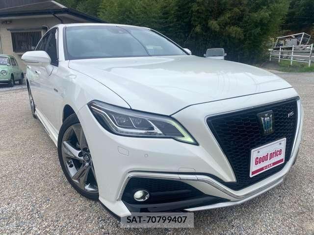 Toyota CROWN 2018-10 8817581-11