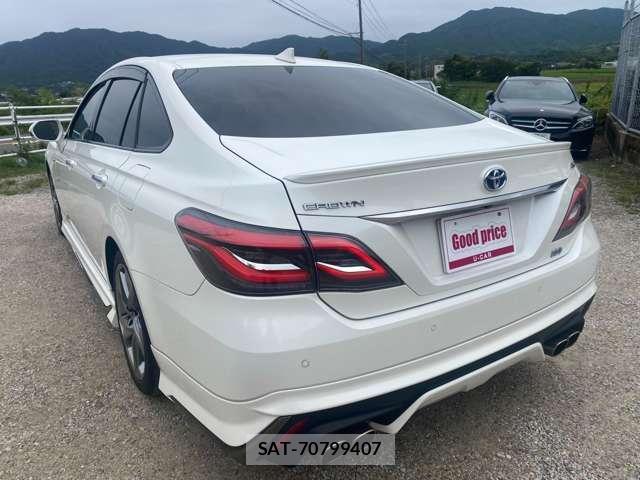 Toyota CROWN 2018-10 8817581-15