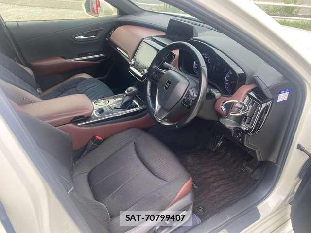 Toyota CROWN 2018-10 8817581-3