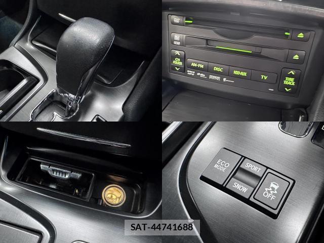 Toyota CROWN 2009-03 8817886-9