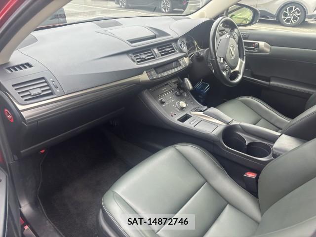 Lexus CT 2016-01 8812701-3