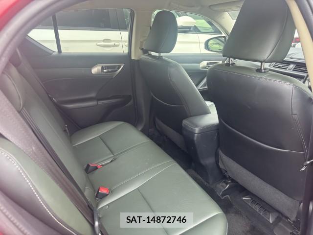 Lexus CT 2016-01 8812701-4