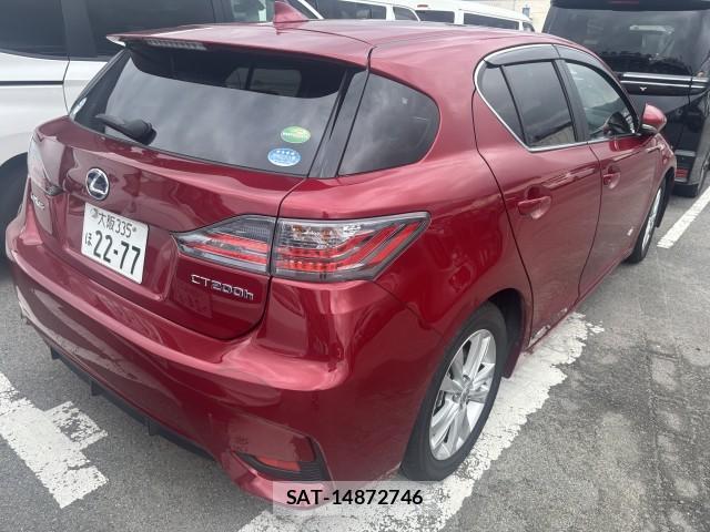 Lexus CT 2016-01 8812701-5