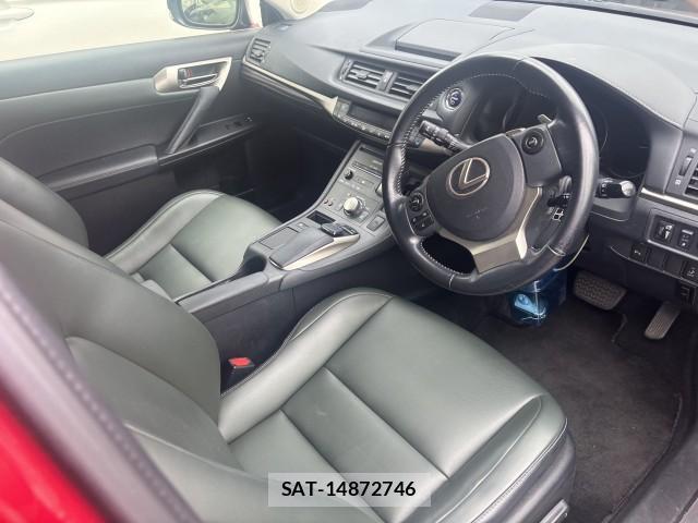 Lexus CT 2016-01 8812701-8