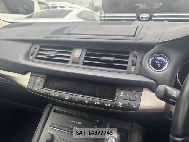 Lexus CT 2016-01 8812701-9