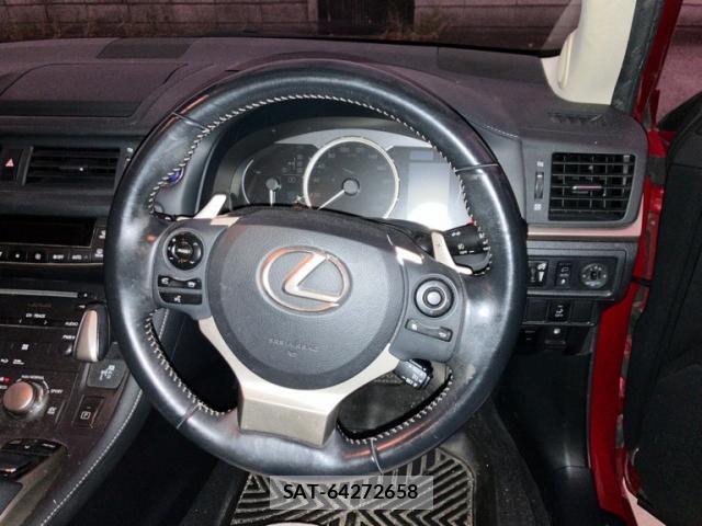 Lexus CT 2014-12 8813547-11