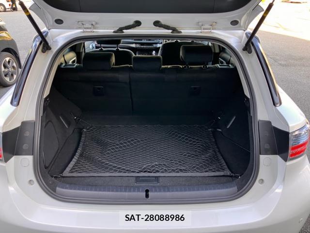 Lexus CT 2011-09 8813845-11