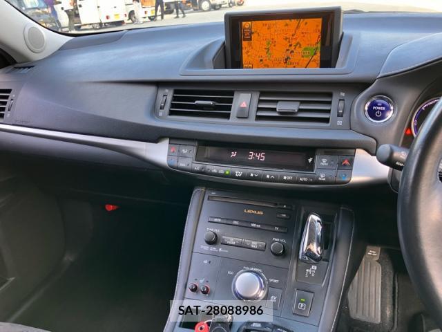 Lexus CT 2011-09 8813845-17