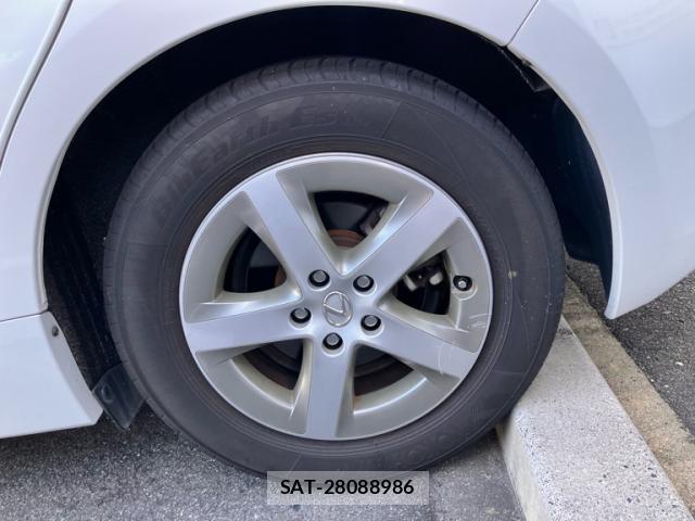Lexus CT 2011-09 8813845-3
