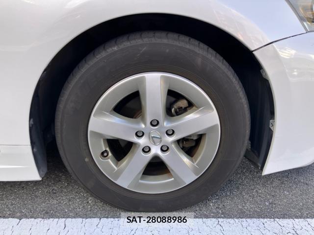 Lexus CT 2011-09 8813845-5
