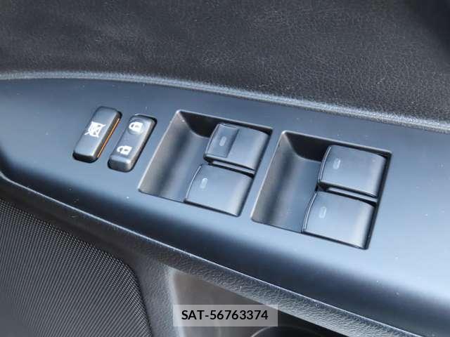 Lexus CT 2014-10 8814275-11