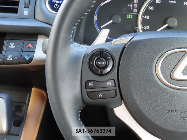 Lexus CT 2014-10 8814275-15