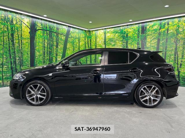 Lexus CT 2014-09 8814278-17