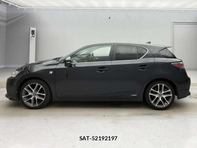 Lexus CT 2017-07 8815371-12