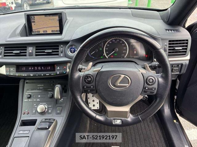 Lexus CT 2017-07 8815371-2