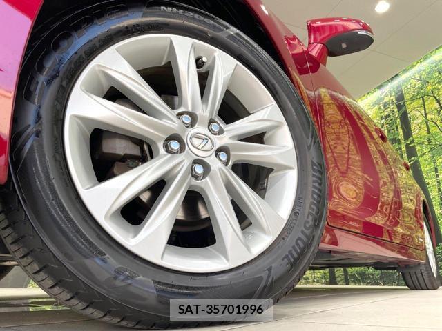 Lexus CT 2015-10 8817227-12