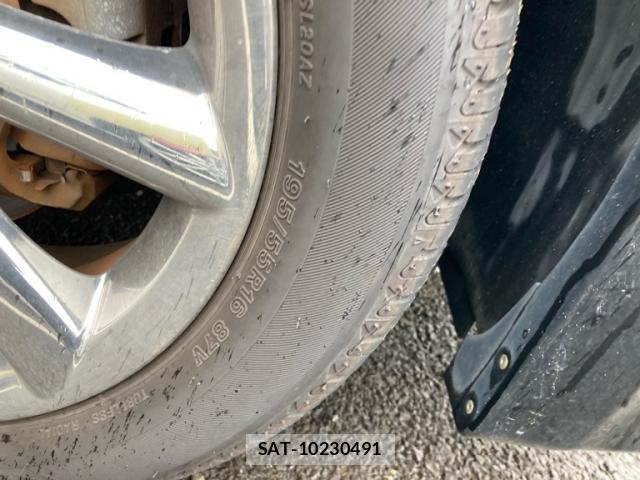 Nissan CUBE 2013-04 8813460-4