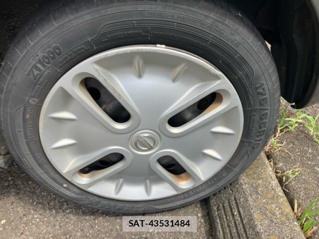 Nissan CUBE 2009-09 8813754-5