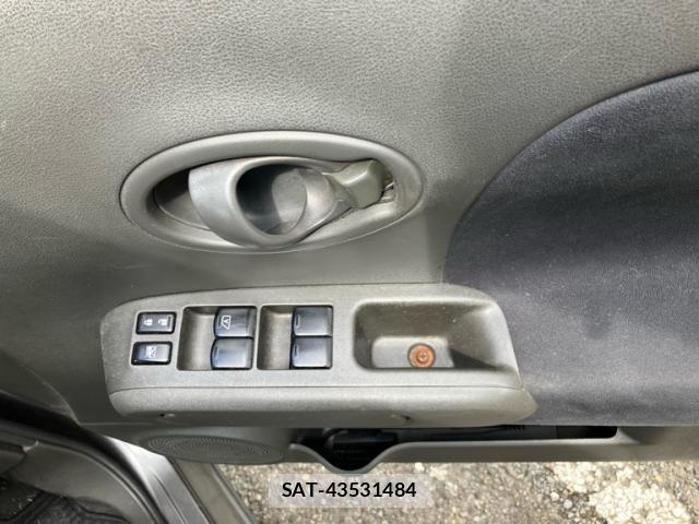 Nissan CUBE 2009-09 8813754-8
